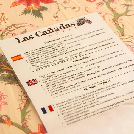 Hotel Canadas *