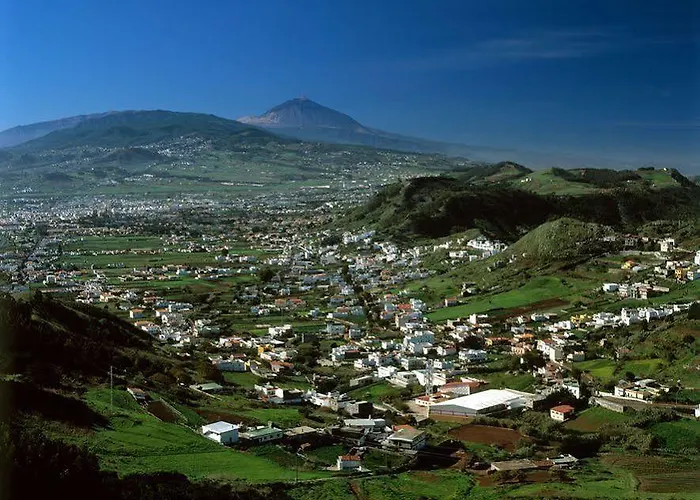 拉斯卡纳达斯酒店 *